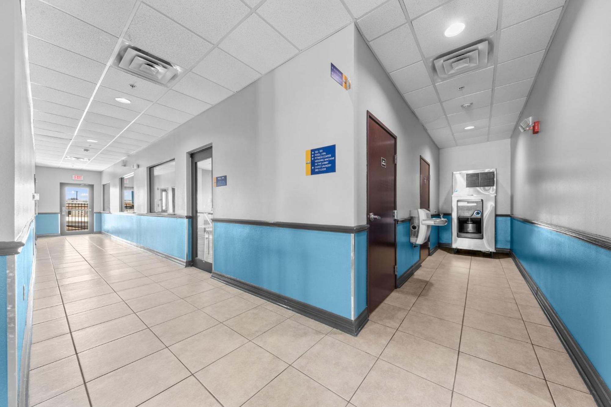 Days Inn By Wyndham Salado Bagian luar foto